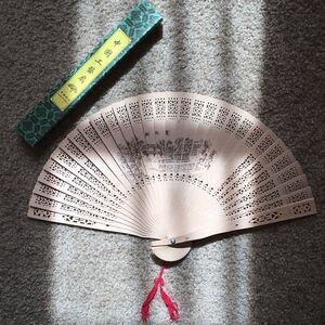 Wooden Fan 